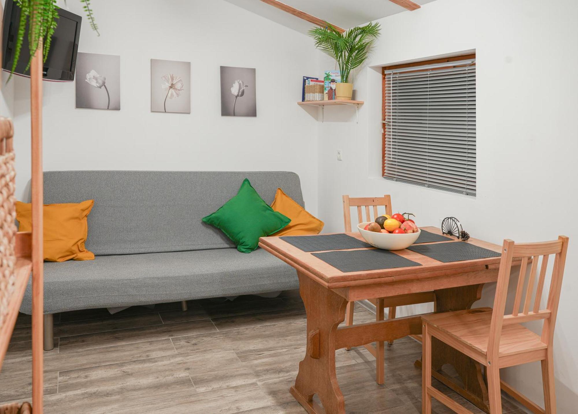 Hiska Darwin Apartment *